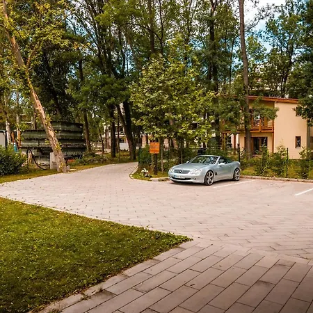 Horgasztanya Vendeghaz * Balatonfured